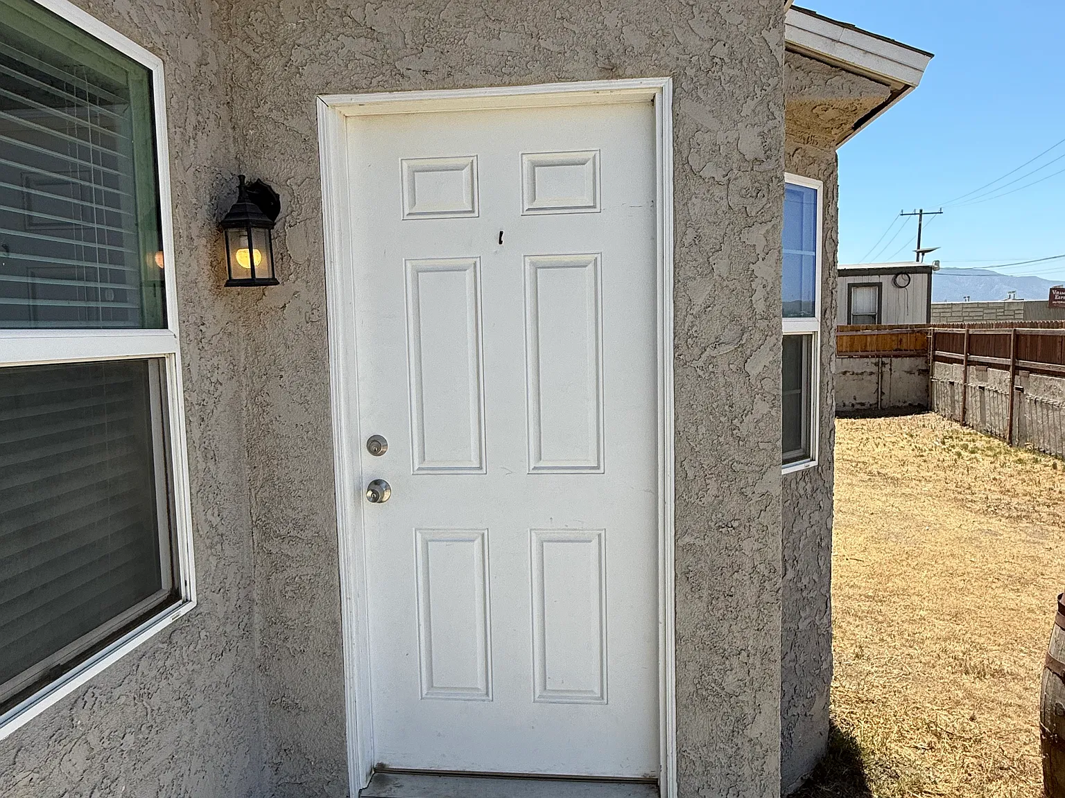 3 bed, 1004 sqft, $2,500 — Photo 1