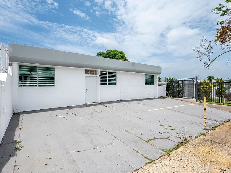 Urb Crown Hills 127 Calle Carite — Photo 5