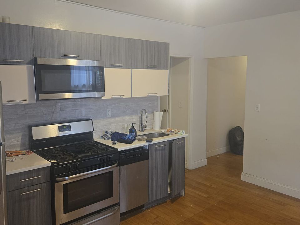 1st image of 831 Madison St APT 4C