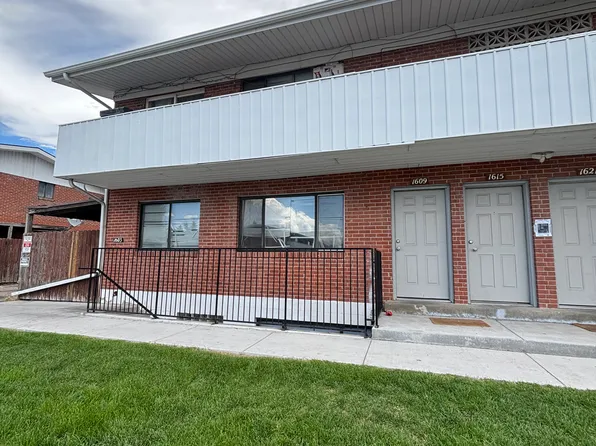 1676 Riviera Dr, Idaho Falls, ID 83404