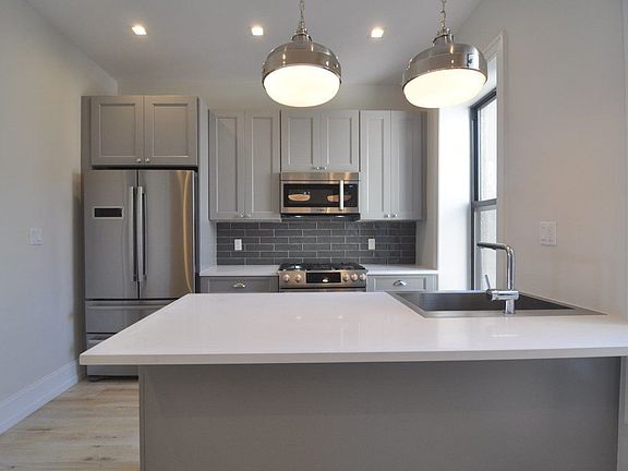 4th image of 1151 Dean St APT 1D