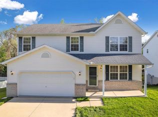 9 Cappo Ln, Collinsville, IL