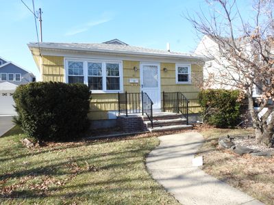 18 Iowa Pl Staten Island Ny 10314 Zillow