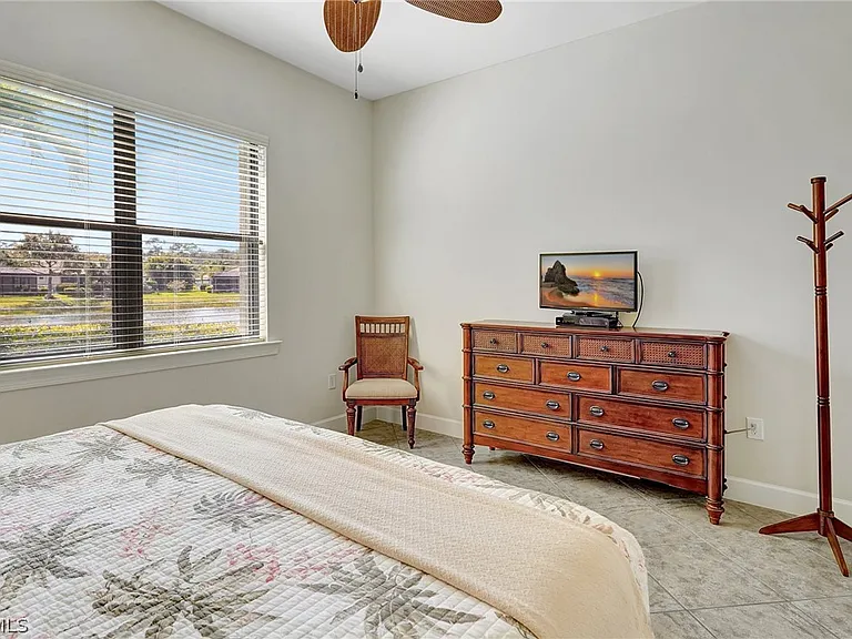 10879 Rutherford Rd — Photo 13