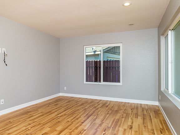 5th image of 7906 Acama St
