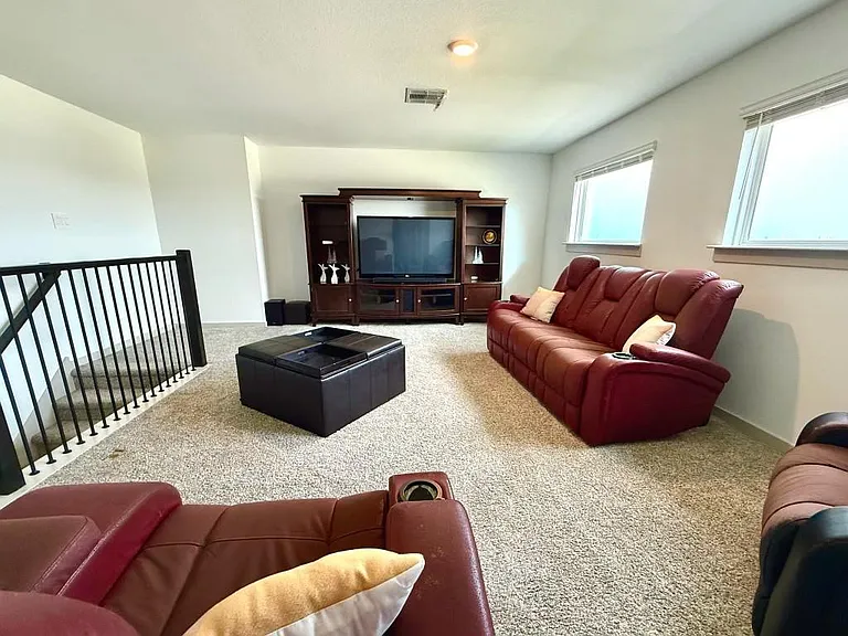 6927 Morales Way — Photo 6