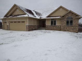 4000 Lakewood Ln, Des Moines, IA 50320
