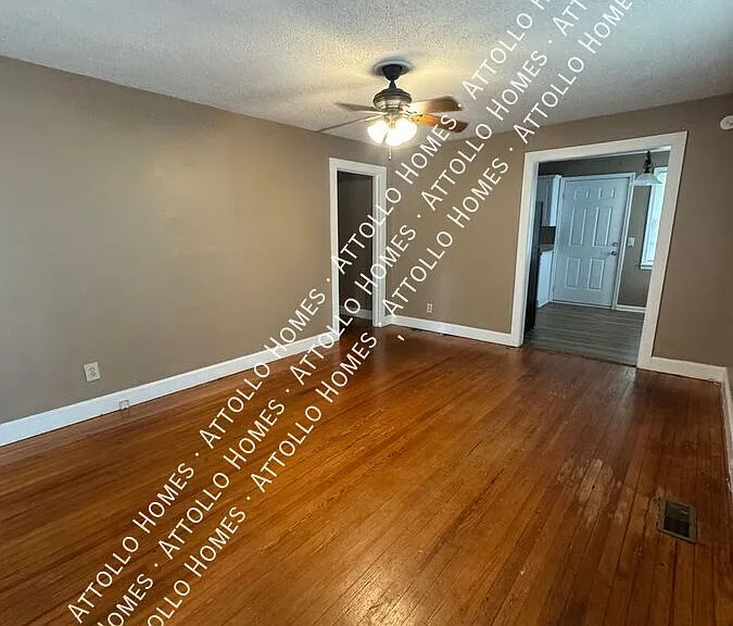 226 Bear Creek Rd E — Photo 3