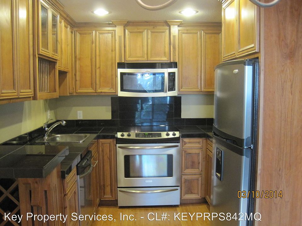 1st image of 1404 NE 72nd St APT 1