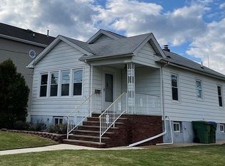 55 Elm St, Edison, NJ 08817