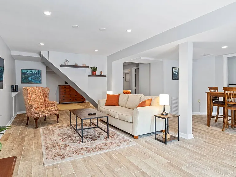 253 Johnston Blvd — Photo 18