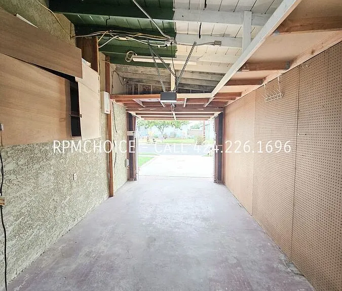 4122 W 179th St — Photo 21