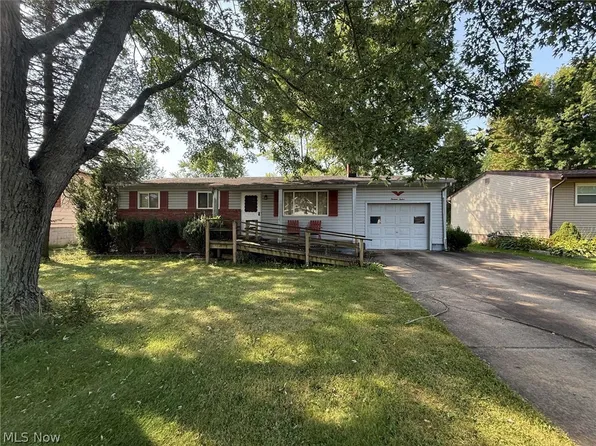 1312 Deforest Rd SE, Warren, OH 44484