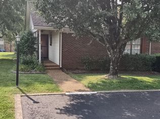 2117 Mockingbird Ln APT D, Springfield, TN 37172