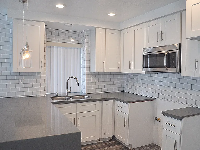 7521 Brookside Rd — Photo 5