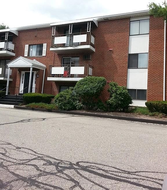 1st image of 50 Colonial Dr Unit 11