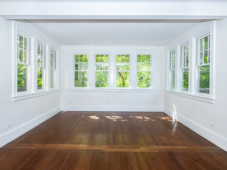 162 Rockingstone Ave — Photo 8