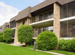 15702 Foxbend Ct APT 1S, Orland Park, IL 60462