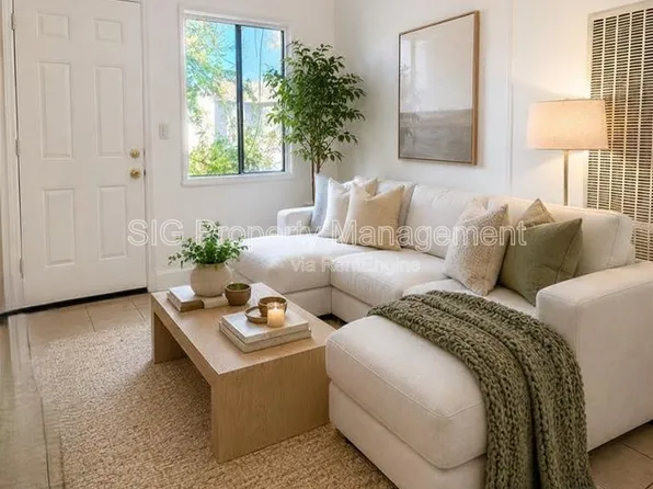 10156 Helendale Ave, Tujunga, CA 91042