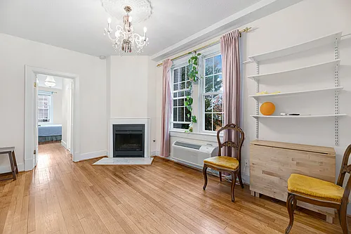 1125 Maryland Ave NE Photo 1
