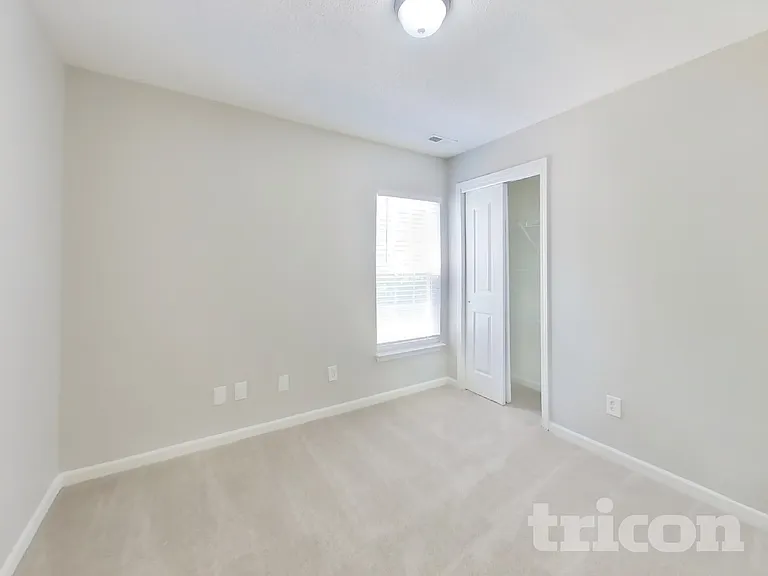 4035 Far West Dr — Photo 9