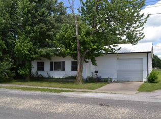 1106 Prairie St, Greenfield, IL 62044