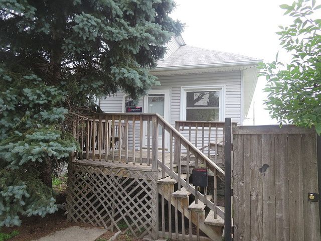 1st image of 2105 N Melvina Ave