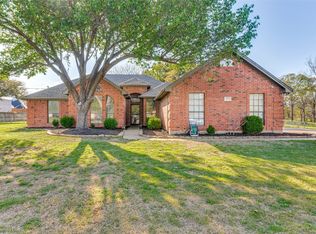 2512 Jewett Rd, Burleson, TX 76028