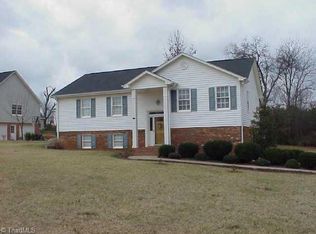 103 Laurel Glen Ct, King, NC 27021