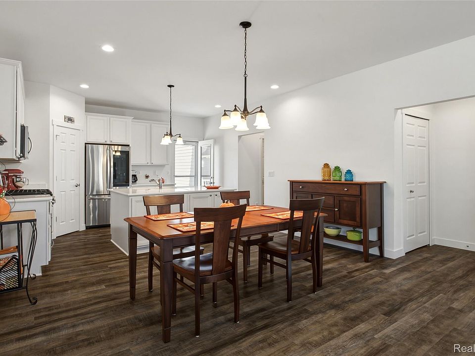 9278 Cottage Ln, photo 11