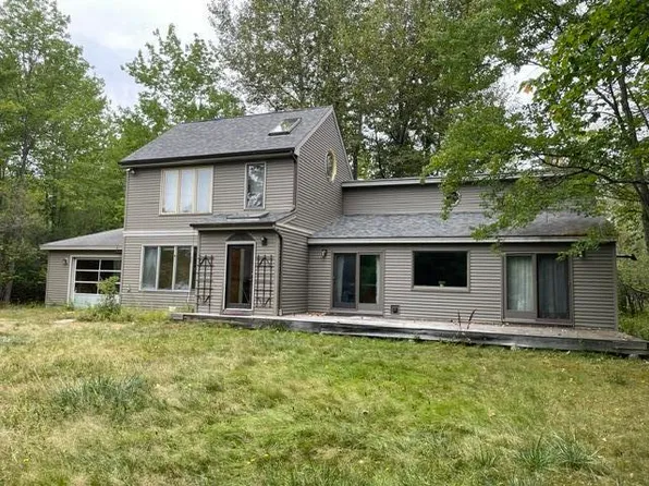 135 Burnell Drive, Yarmouth, ME 04096