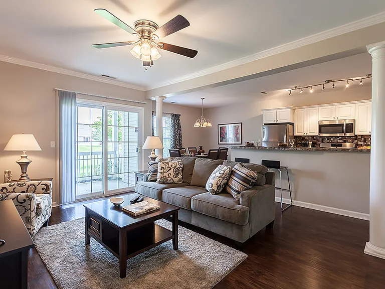 Oakmonte Apartment Homes — Photo 1