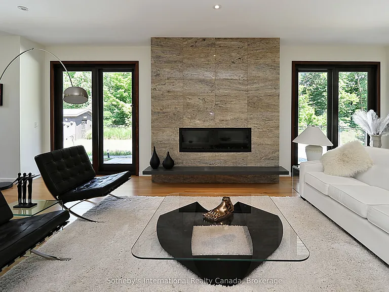 4 Holly Ct — Photo 9