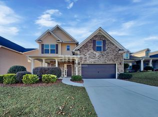 1522 Balvaird Dr, Lawrenceville, GA 30045