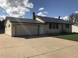 1060 Pine Grove Ln, Lake City, MN 55041