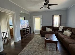 128 N Gifford St UNIT 3, Elgin, IL 60120