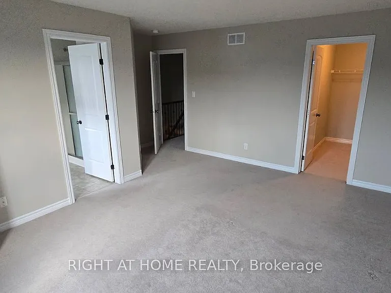 921 Blossom St — Photo 8