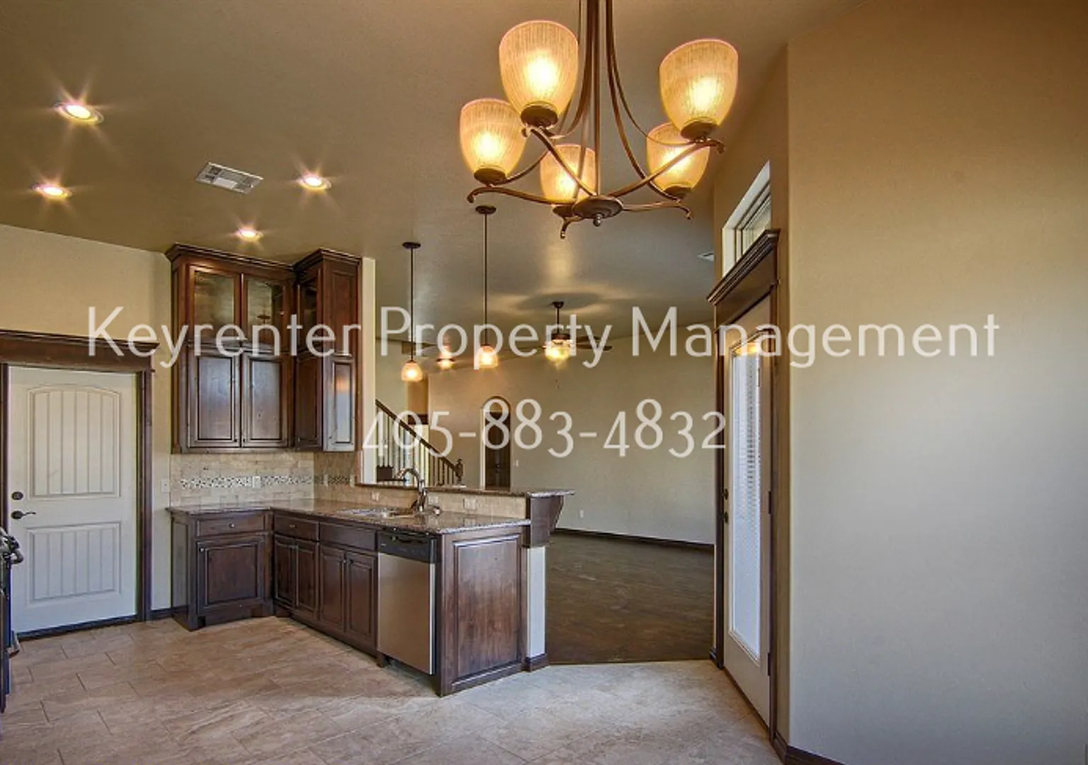 Spacious Deer Creek Home with Bonus Living Area, Fireplace & Entertainer's Backyard — Photo 4