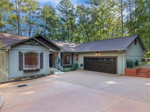 Keowee Key Salem Sc Real Estate 23 Homes For Sale Zillow