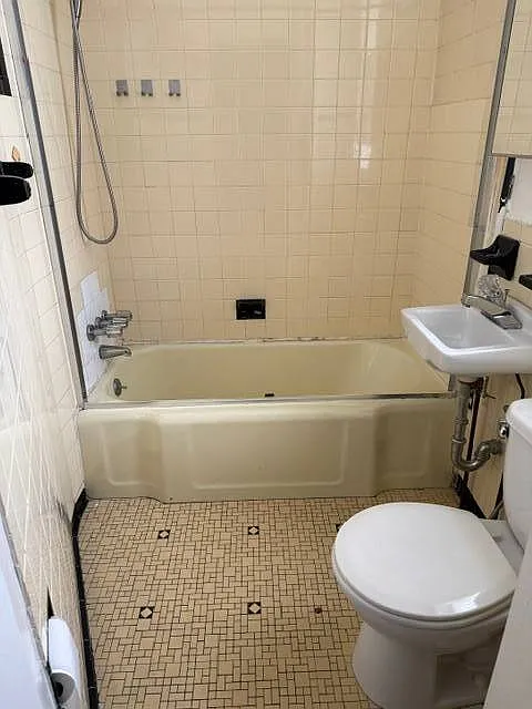 1 bed, 1.0 bath, 850 sqft, $2,000 — Photo 4