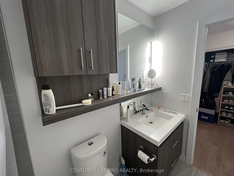 150 Fairview Mall Dr #802 — Photo 10
