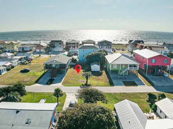 629 S Third Avenue, Kure Beach, NC 28449