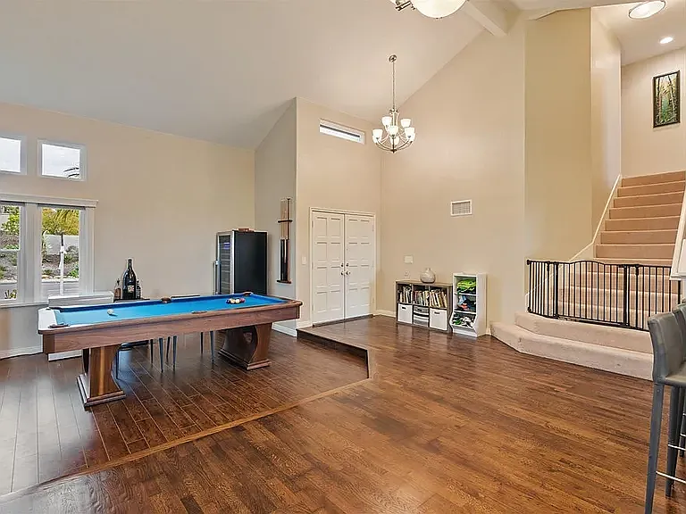 1588 Bella Vista Dr — Photo 3