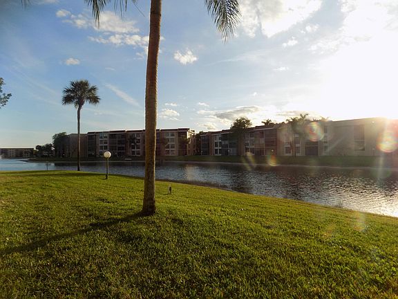4th image of 5710 Coral Lake Drive #110