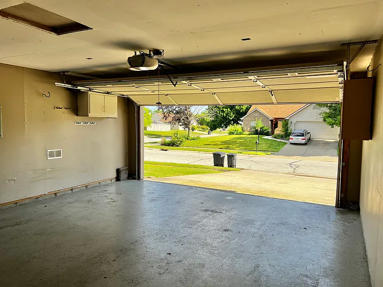 237 Cromwell Ct — Photo 11