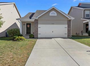 560 Parkgate Dr, Lake Saint Louis, MO 63367