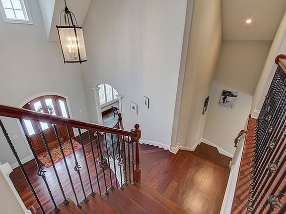 3rd image of 156 Palmer Cir