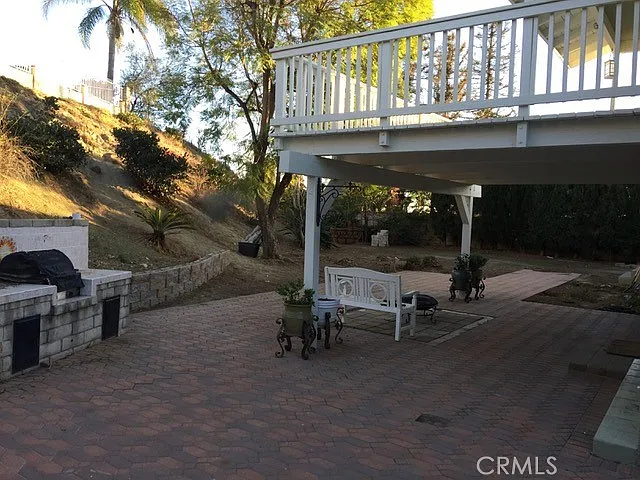 2849 N Rustic Gate — Photo 17
