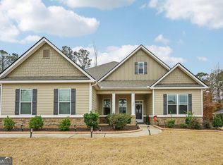 290 Calebee Ave, Senoia, GA 30276