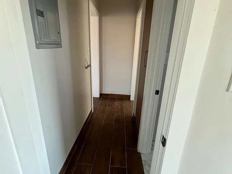 1819 S Manhattan Pl — Photo 37